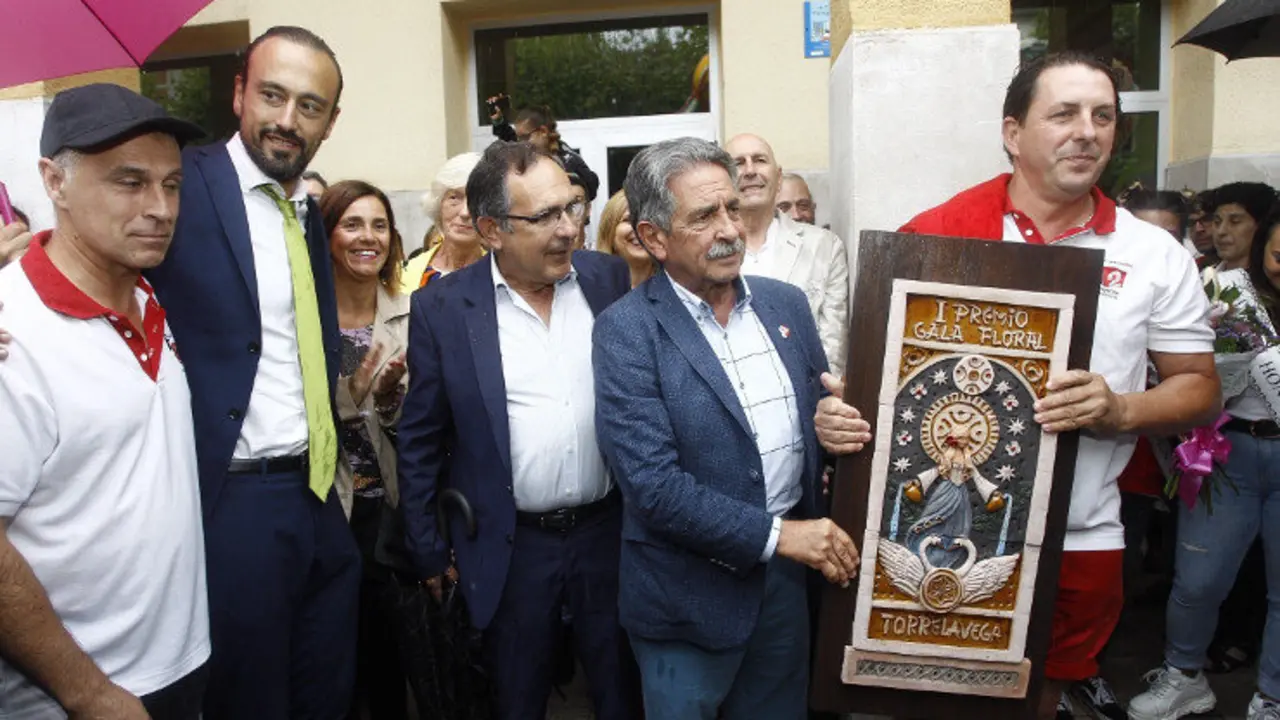 EuropaPress_2325855_Gala_Floral