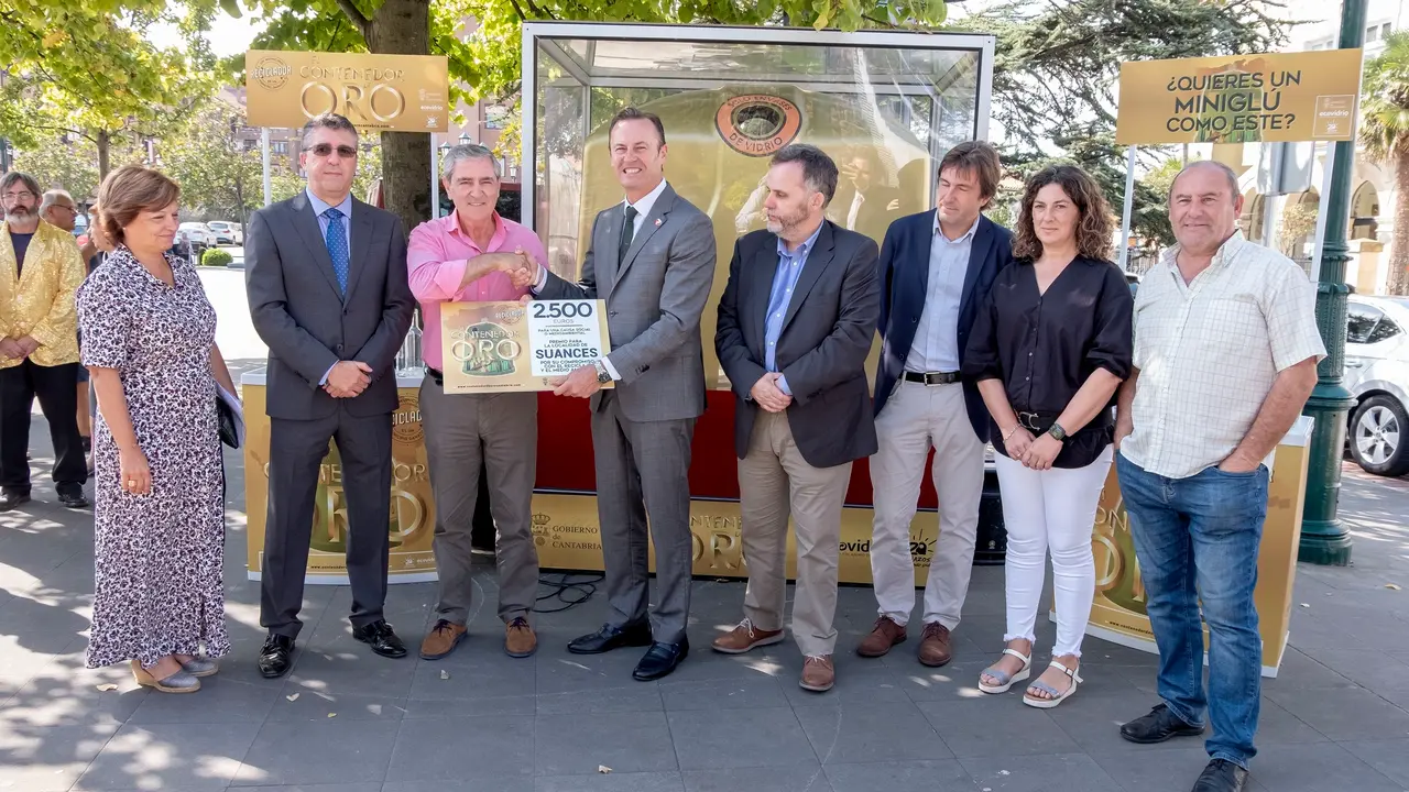 Suances gana el 'Contenedor de Oro'