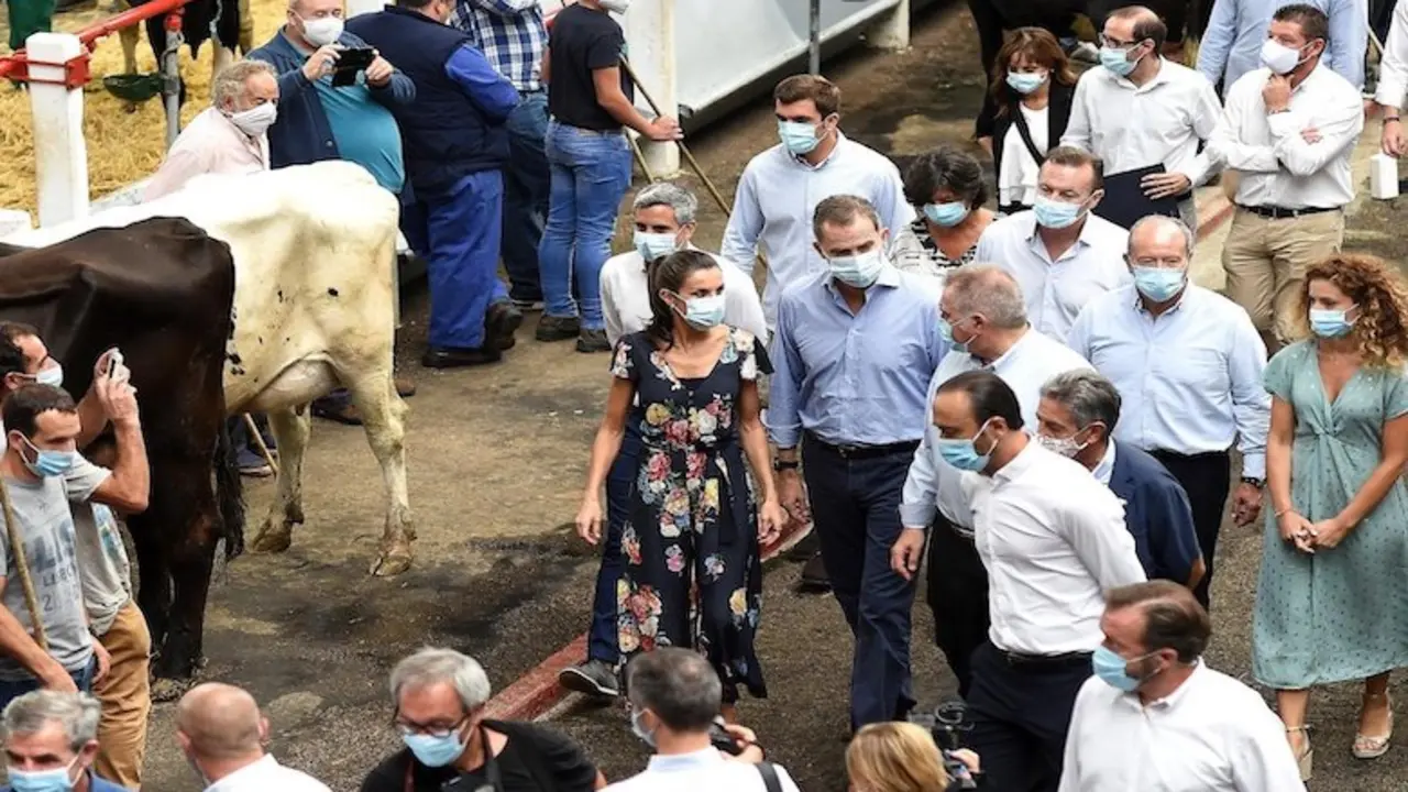 Los Reyes en el Mercado Nacional de Ganados de Torrelavega