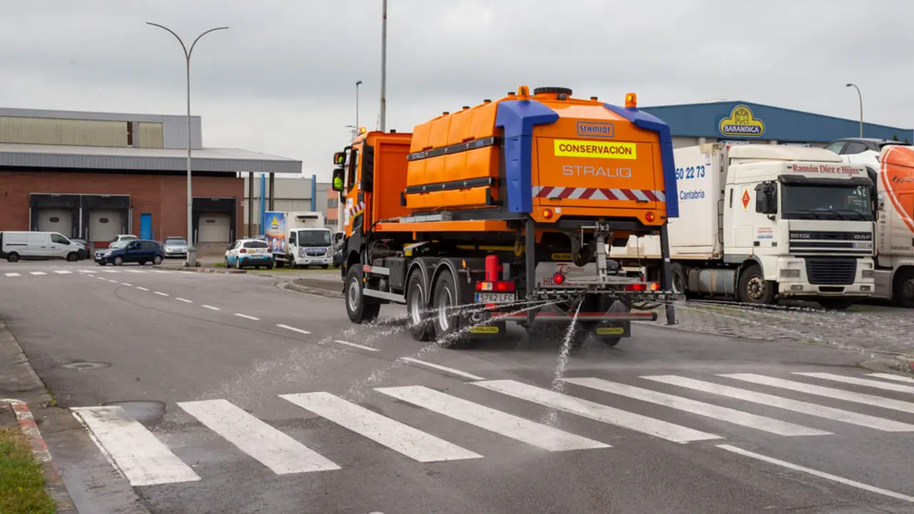 Desinfecci&oacute;n zonas concurridas de Cantabria por el Covid