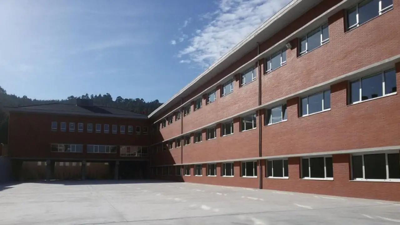 IES 8 de marzo de Castro Urdiales