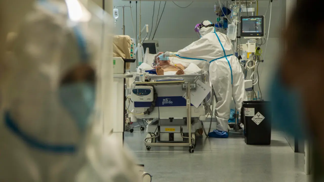 Los ingresos por Covid-19 aumentan en Cantabria