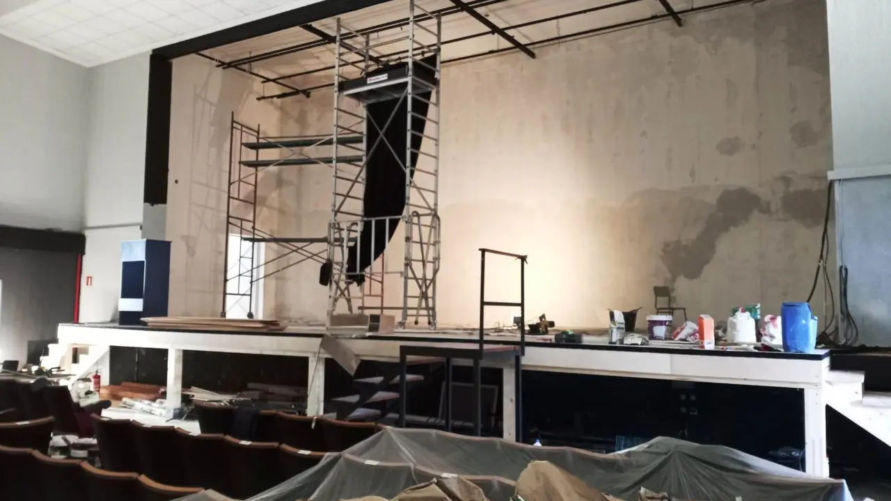 Obras de mejora del Teatro-Cine Vimenor de Pi&eacute;lagos