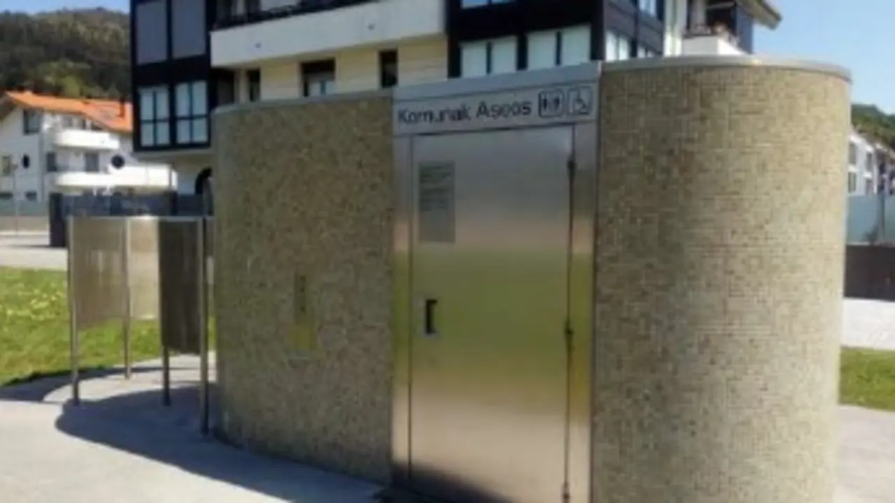 Modelo de ba&ntilde;o a instalar en la playa de La Concha de Suances
