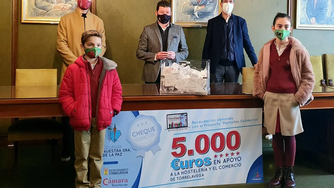 Sorteo del proyecto 'Pantallas Solidarias'