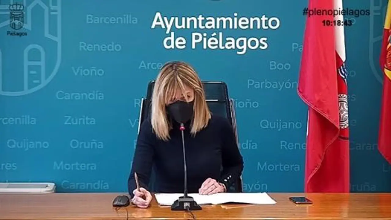 La alcaldesa de Pi&eacute;lagos, Ver&oacute;nica Samperio