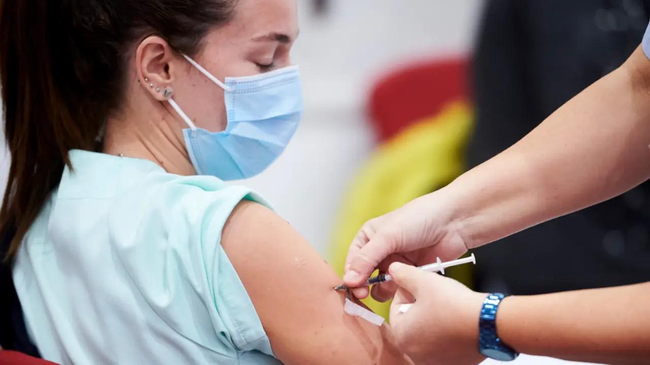 La partida prevista de AstraZeneca, un total de 11.100 dosis, se retrasa a la pr&oacute;xima semana