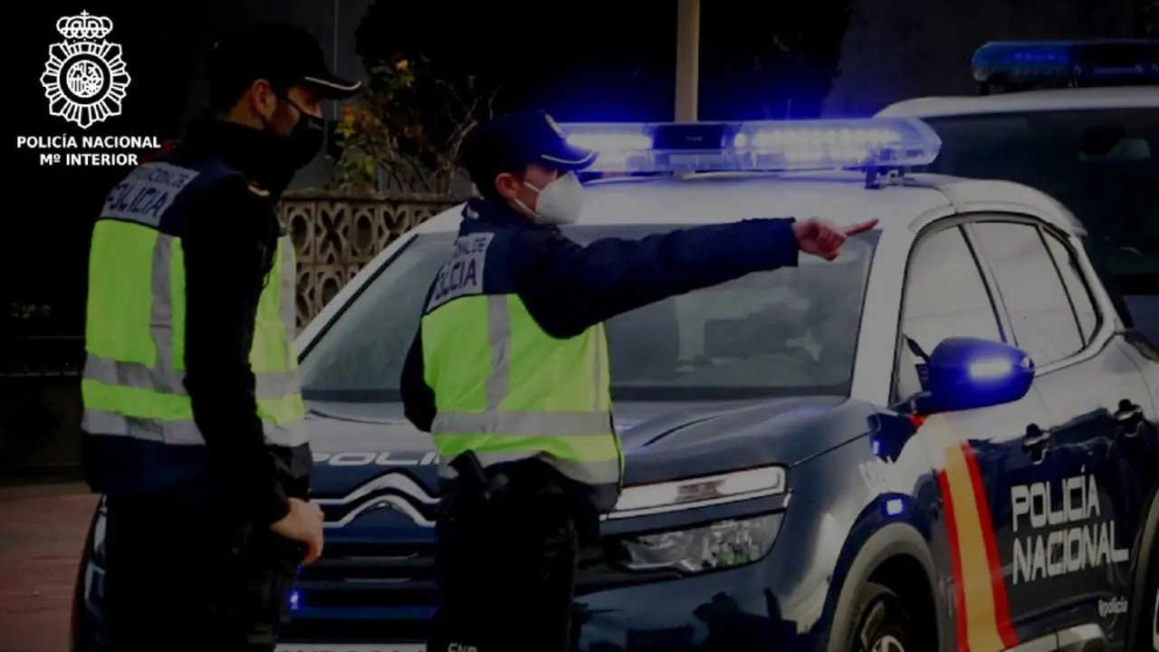 La Policía Nacional ha disuelto una fiesta ilegal en Santander y dos en Torrelavega