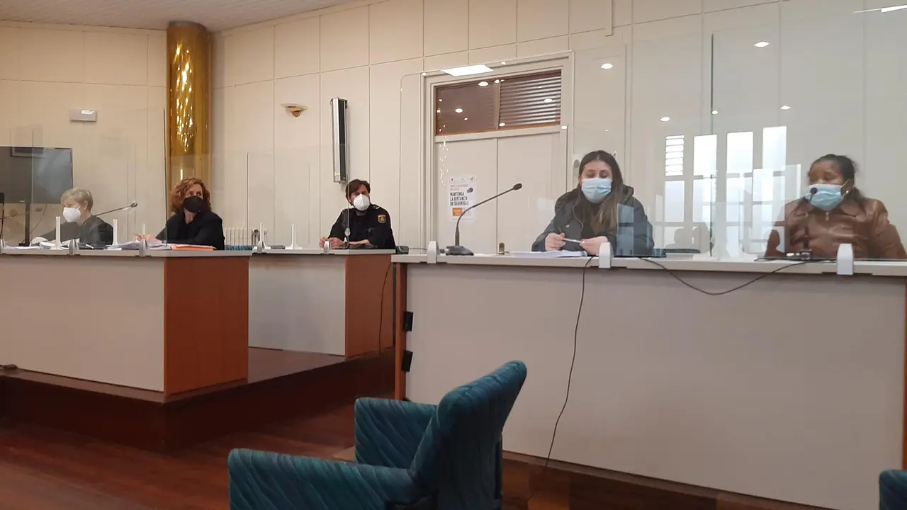 Acusada de matar a puñaladas a su cuñada y prender fuego después a la casa donde vivían en Torrelavega