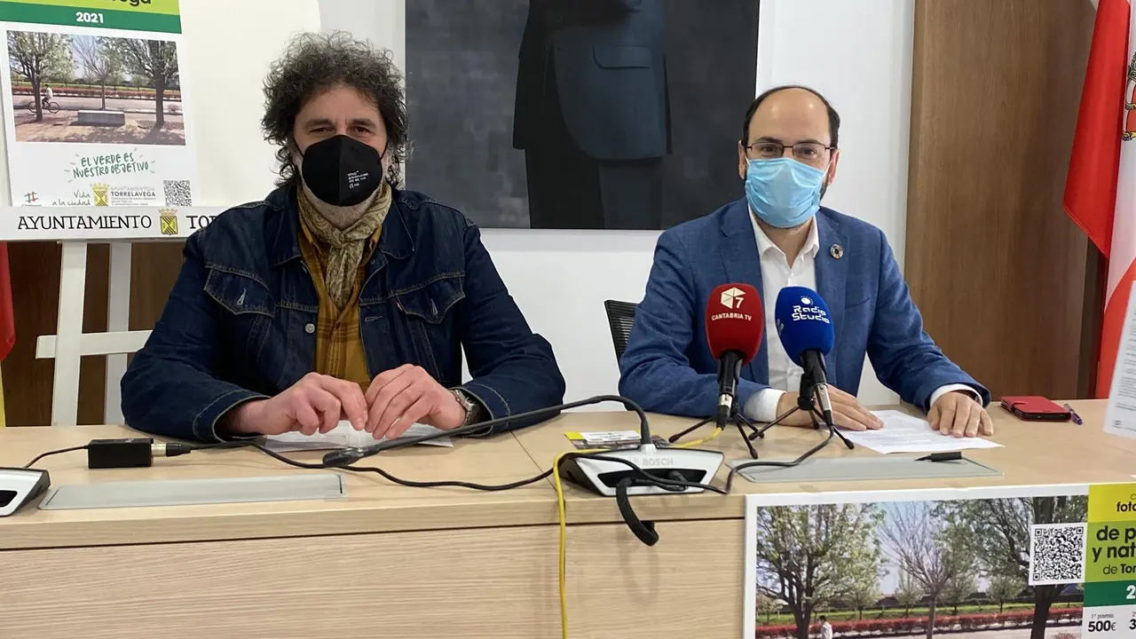 Presentación del concurso fotográfico de parques y naturaleza de Torrelavega