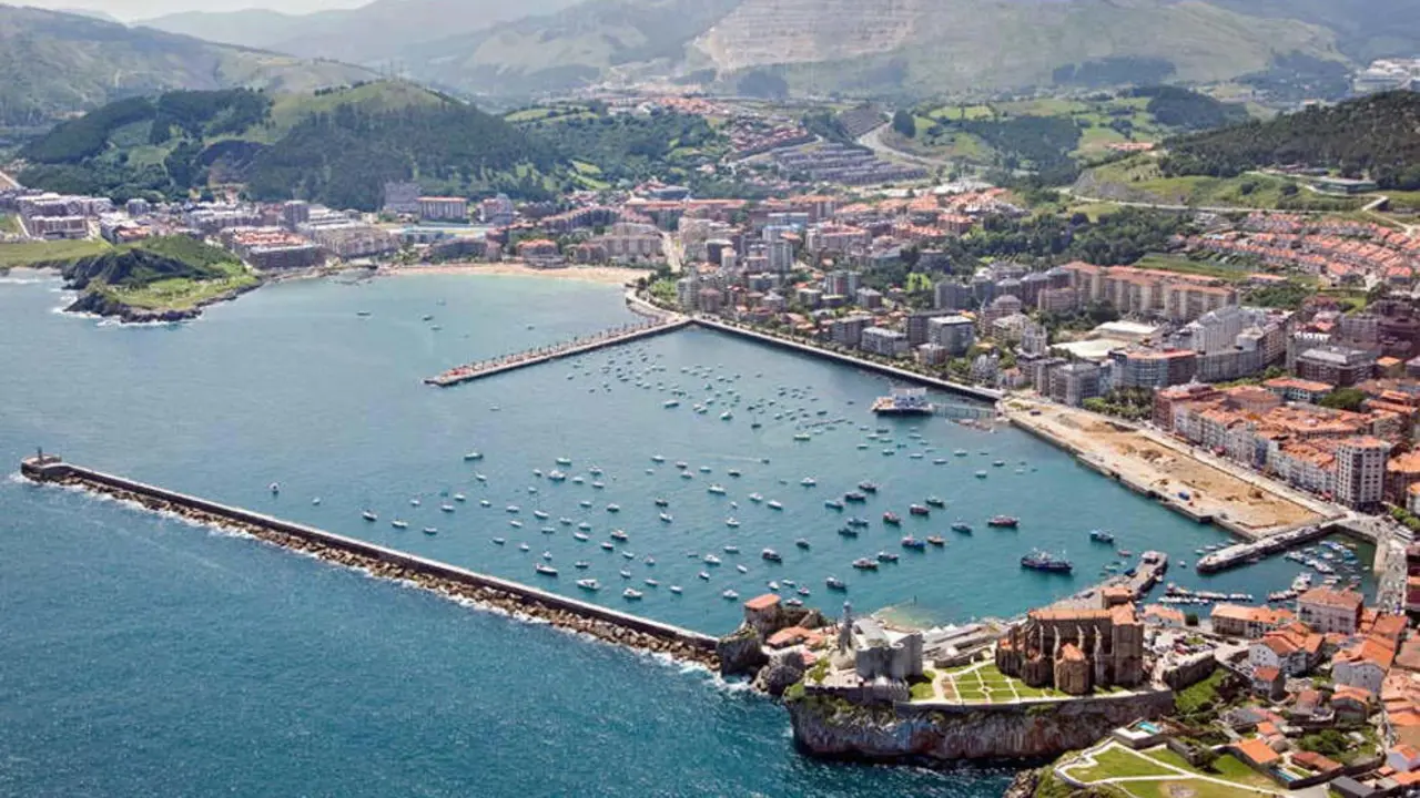 Castro Urdiales, uno de los municipios de la zona Oriental de Cantabria
