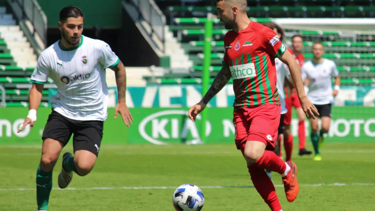 La Gimnástica se ha impuesto al Rayo Cantabria en El Sardinero | Foto- RS Gimnástica