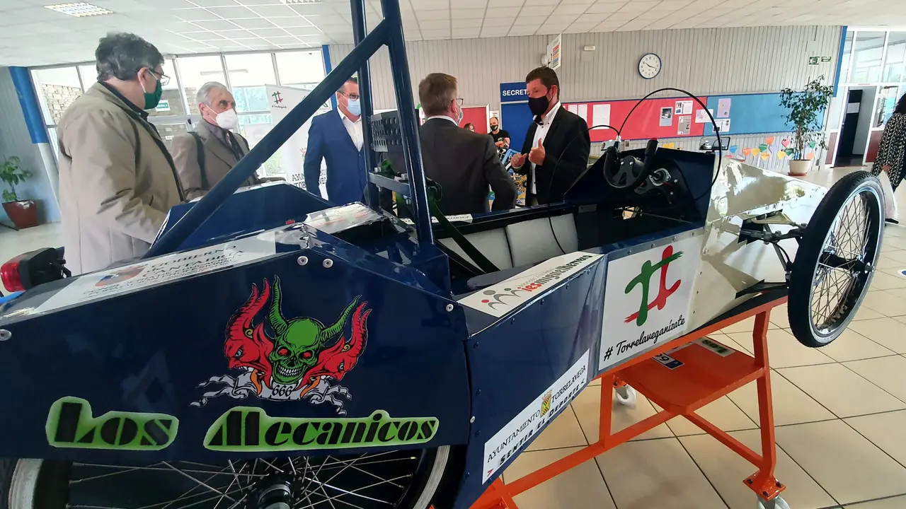 Coche el&eacute;ctrico del IES Miguel Herrero para la carrera &lsquo;Greenpower Iberia-Bridgestone&rsquo;
