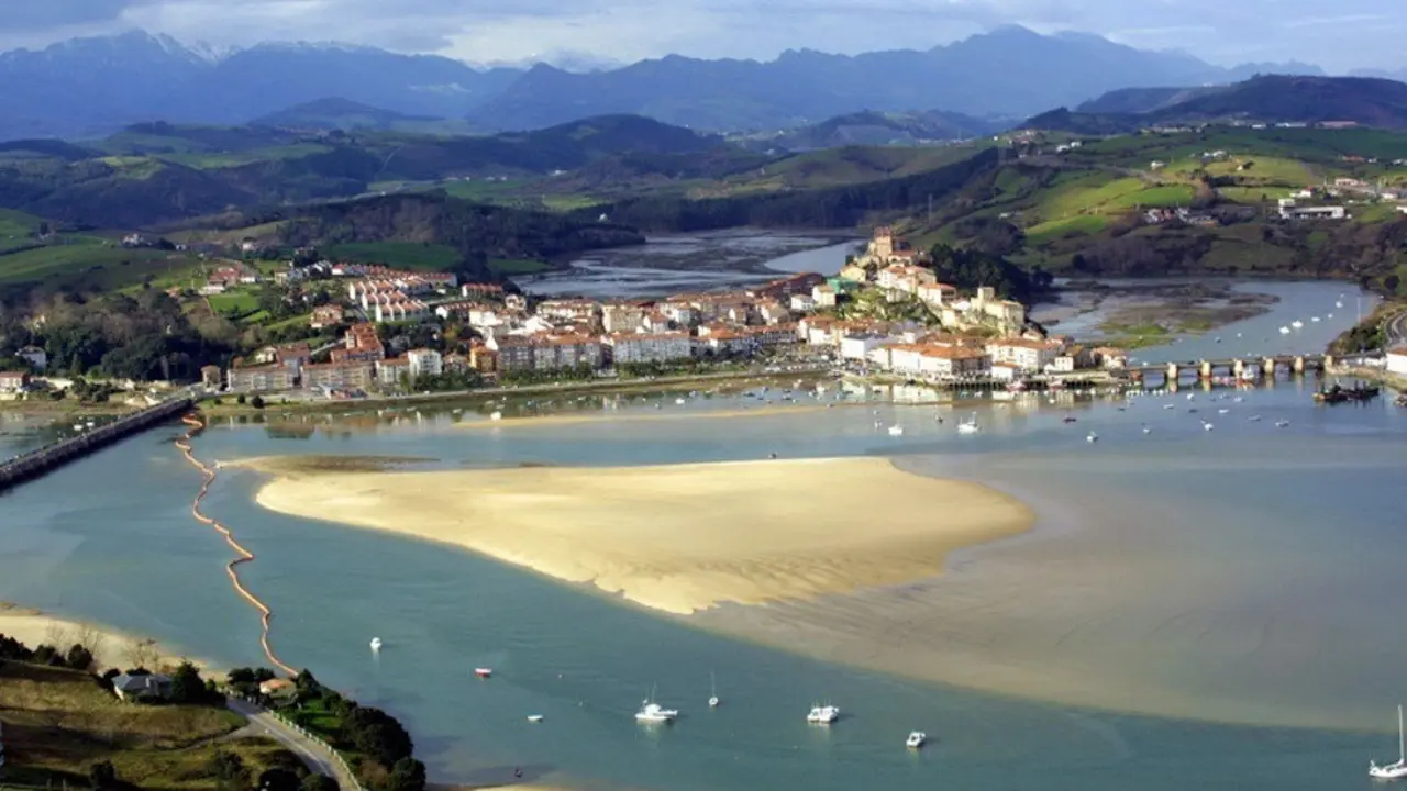 Puerto de San Vicente de la Barquera