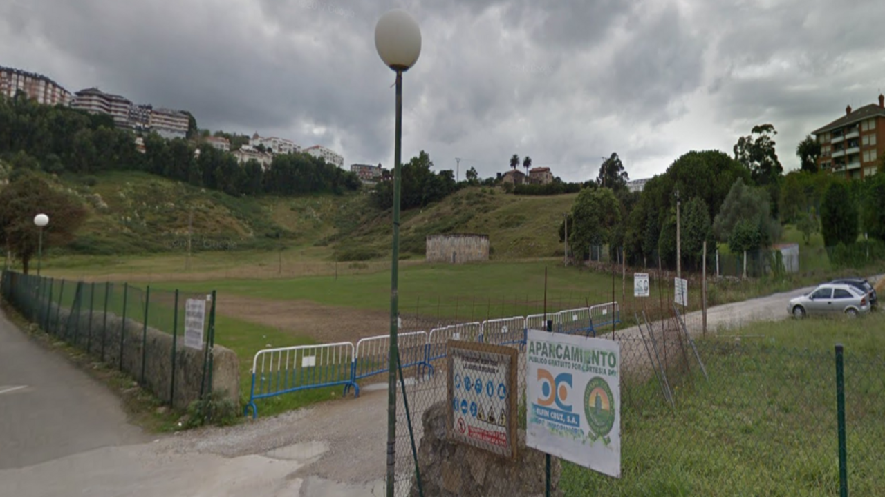 Aparcamiento de La Bárcena en Suances | Foto- Google Maps