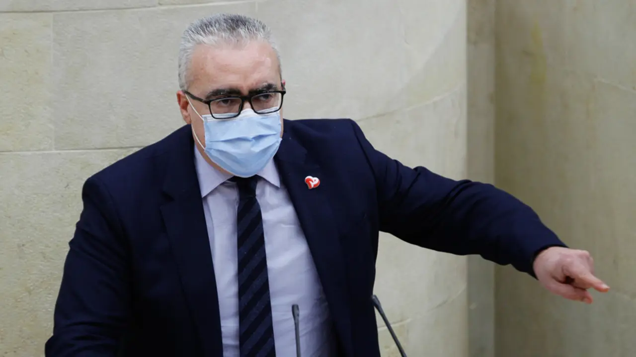 El PRC defenderá en el Parlamento que las autovías y las carreteras sean gratuitas y sin peaje