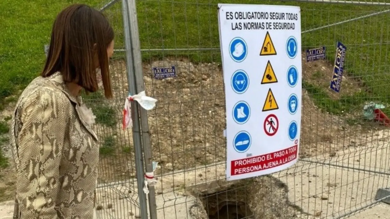 La portavoz 'popular' en el Ayuntamiento de Torrelavega, Marta Fern&aacute;ndez Teijeiro