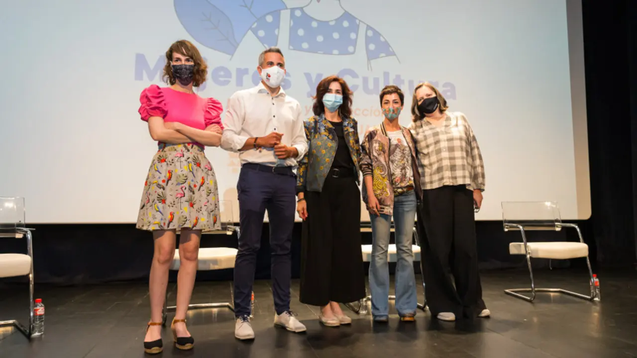 El vicepresidente y consejero de Universidades, Igualdad, Cultura y Deporte, Pablo Zuloaga, participa en la jornada &lsquo;Mujer y audiovisual&rsquo;