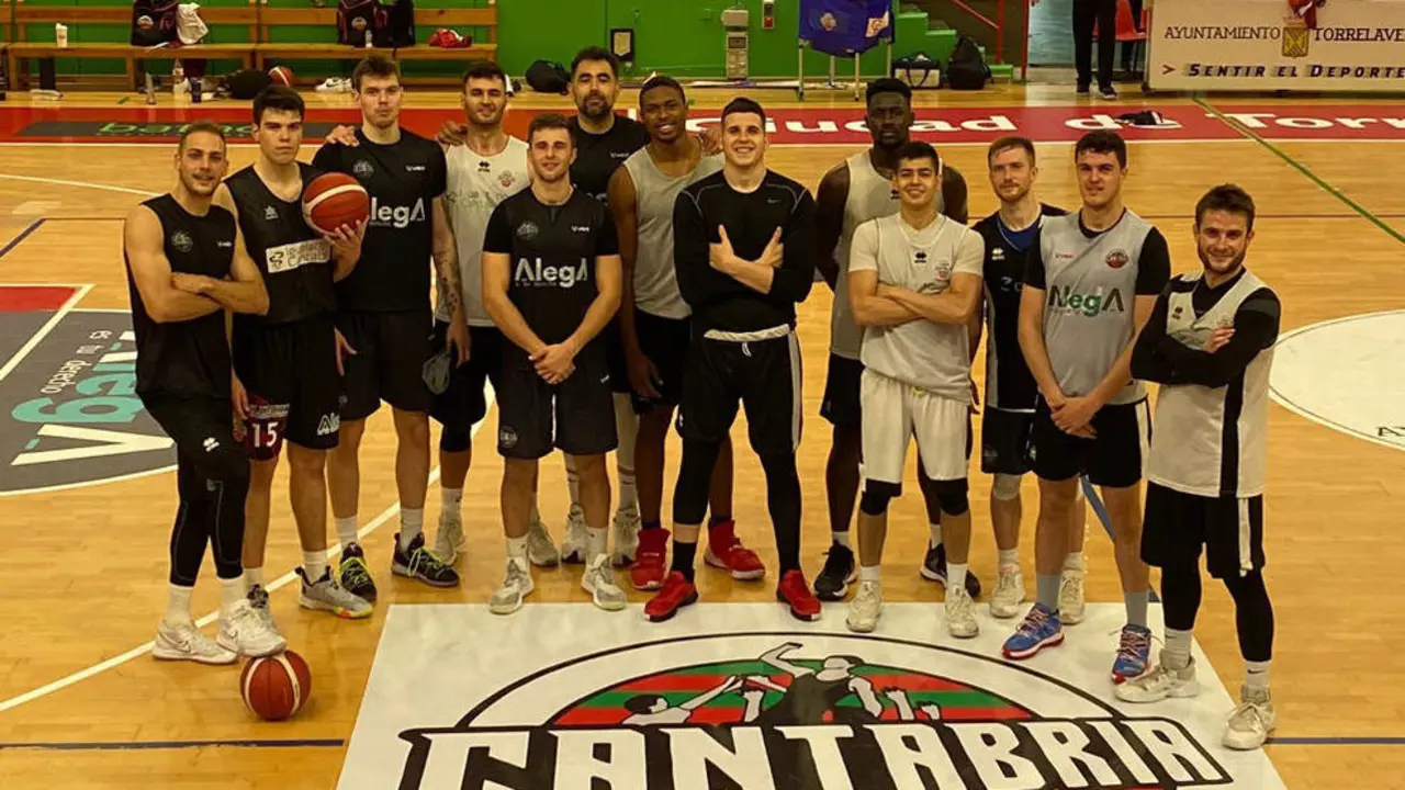 Los jugadores del Grupo Alega Cantabria