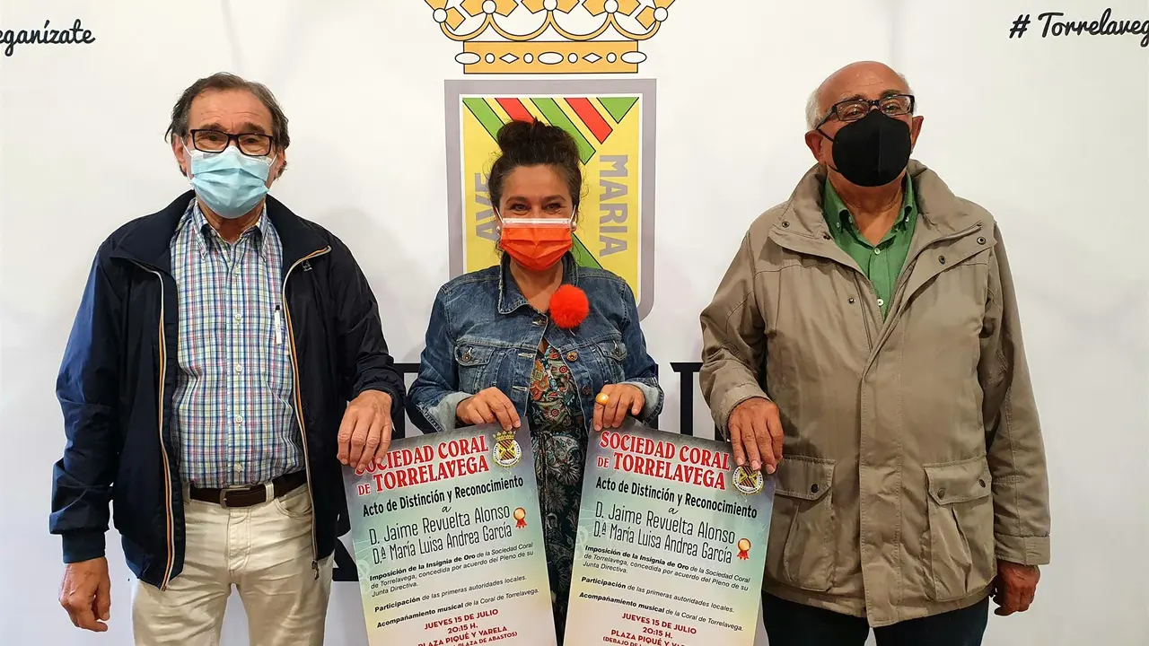 Presentación del acto de reconocimiento de la Coral de Torrelavega a Jaime Revuelta y María Luisa Andrea