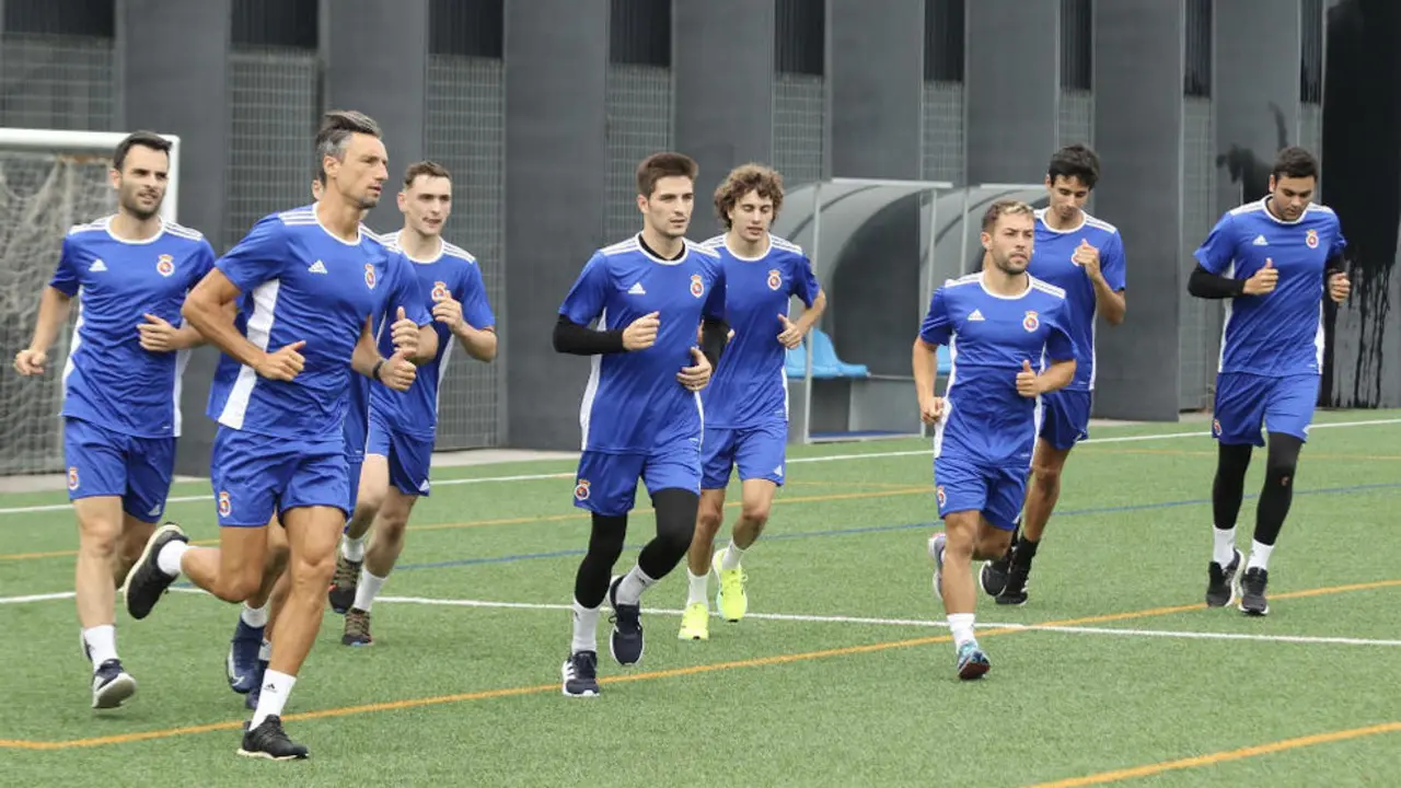 Jugadores de La Gimnástica durante un entrenamiento