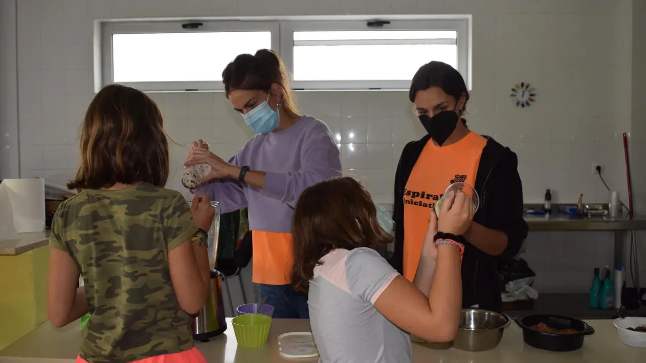 Participantes en el programa de ocio estival del Ayuntamiento de Piélagos 'Verano de colores'