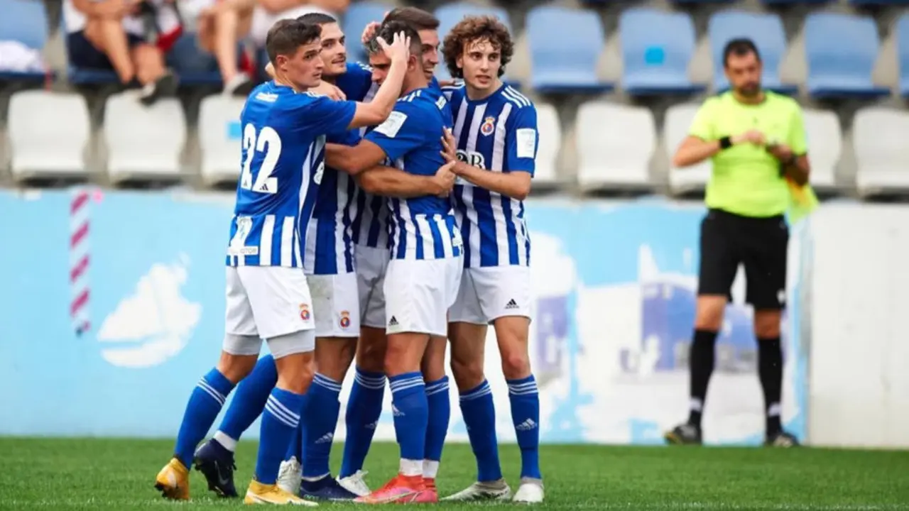 Jugadores de la Gimnástica celebran uno de los tantos | Foto- FCF