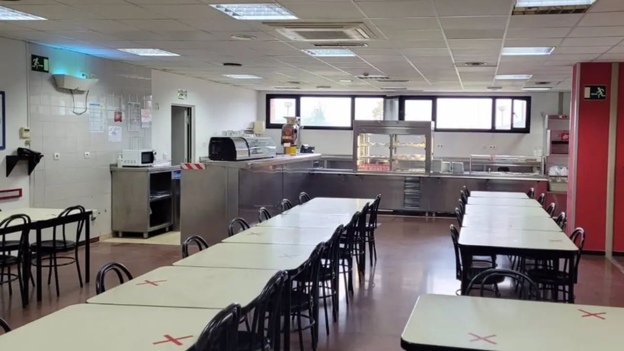 Cafetería de personal del Hospital Sierrallana