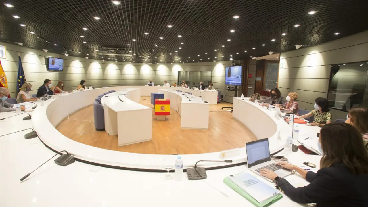 Representantes de Trabajo, CCOO, UGT, CEOE y Cepyme