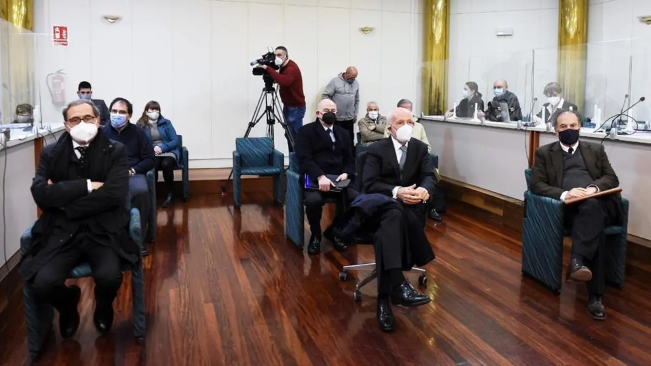 Consejo de Administración de Sniace en el juicio por los vertidos contaminantes al río