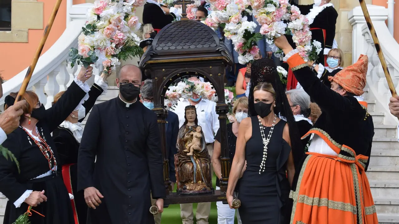 Ofrenda floral a la Virgen de Valencia 2021