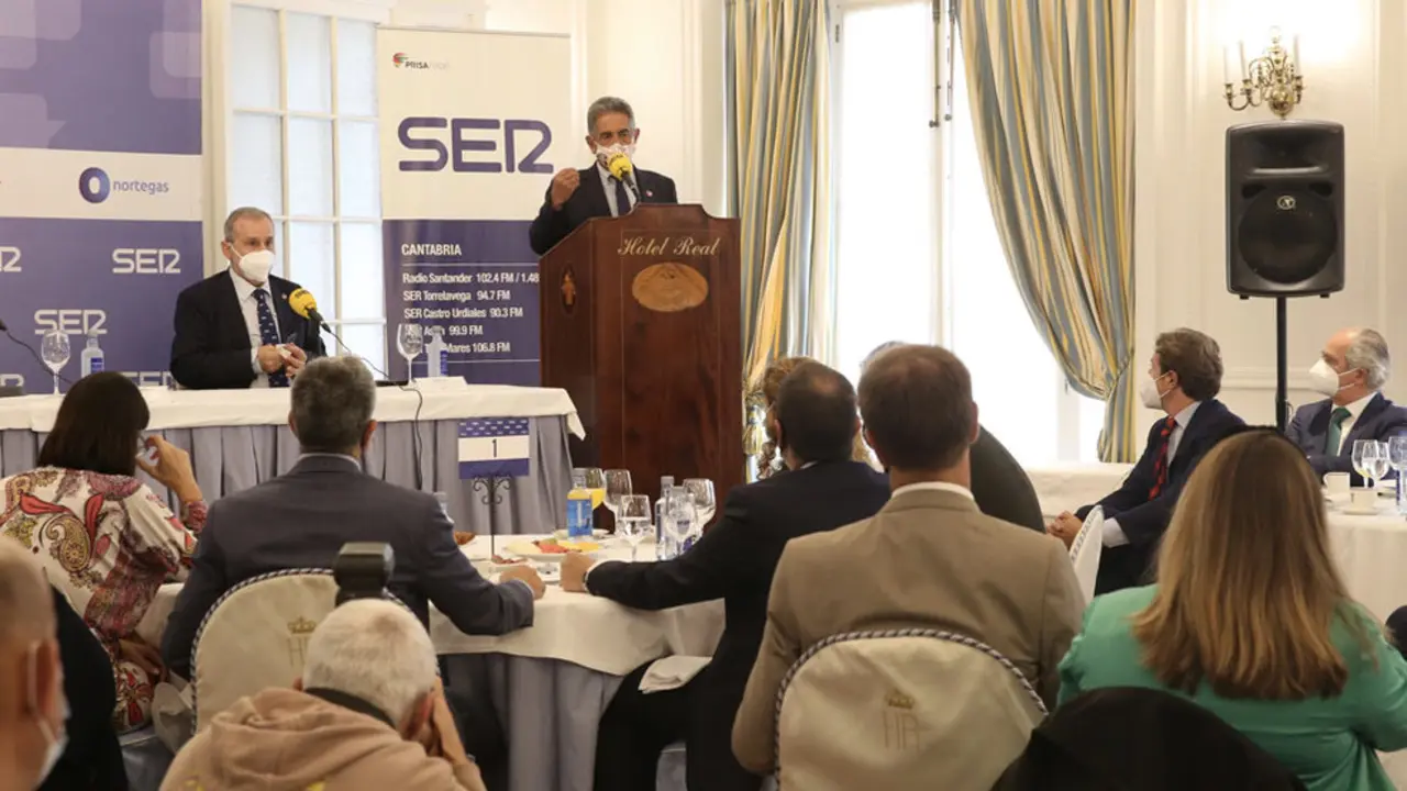 Revilla en el Foro Ser Cantabria