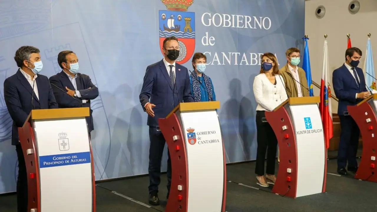 Rueda de prensa de los consejeros de Galicia, Asturias, Cantabria y Castilla y León y los representantes de UPA, ASAJA y COAG sobre la protección del lobo