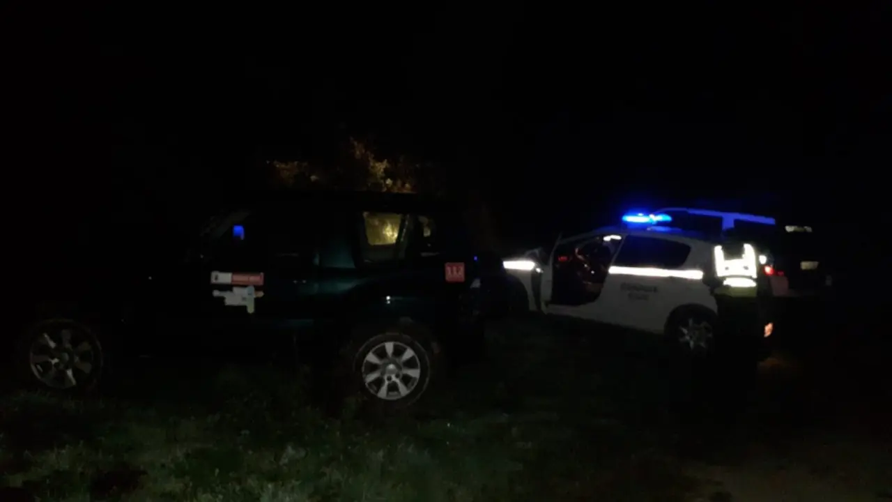 Rescatado un senderista perdido de noche en un monte de Caviedes