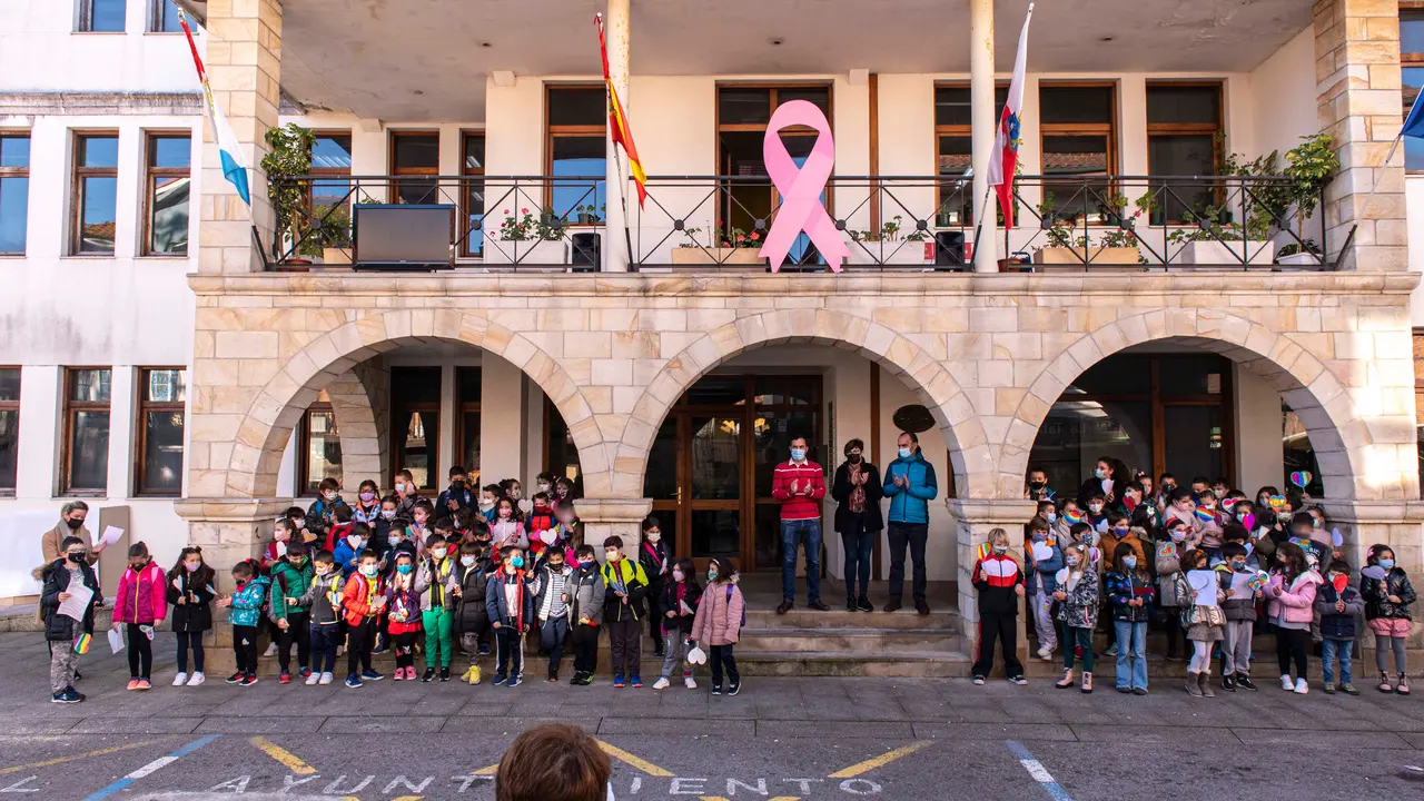 Alumnos de Reoc&iacute;n participan en una actividad organizada con motivo del D&iacute;a Internacional de los Derechos del Ni&ntilde;o