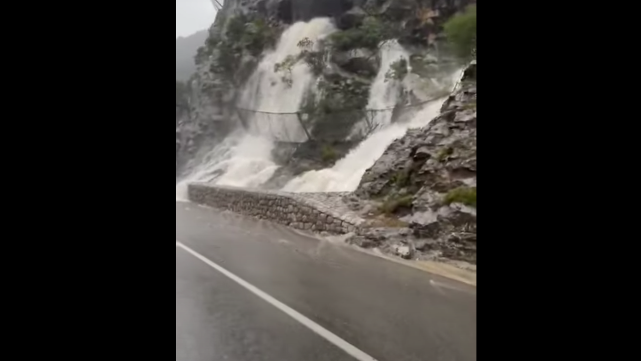 Las intensas lluvias est&aacute;n ocasionando decenas de incidencias en Cantabria