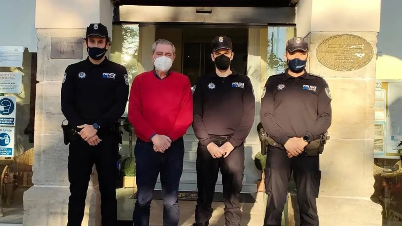 Suances incorpora dos nuevos agentes a la plantilla de Policía Local