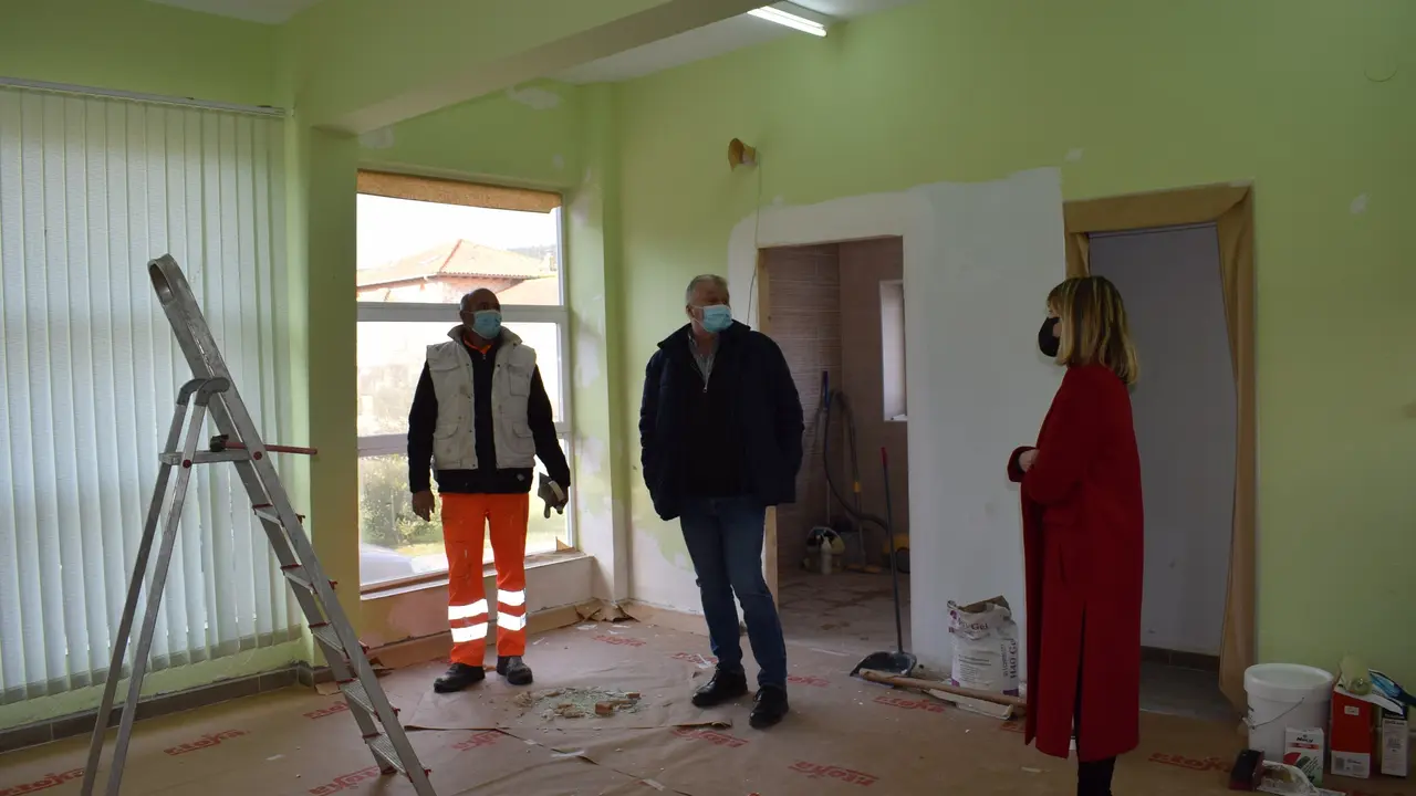 Visita obras local municipal de Barcenilla