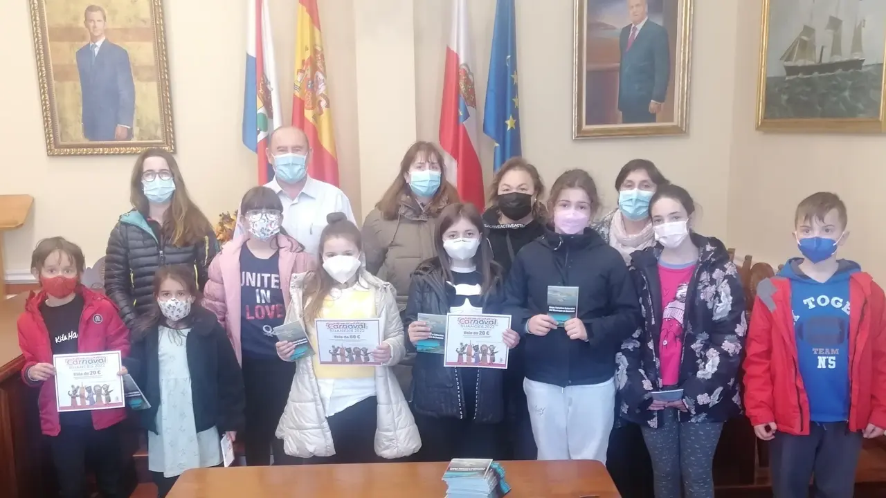 Suances entrega los premios de la yincana de Carnavales