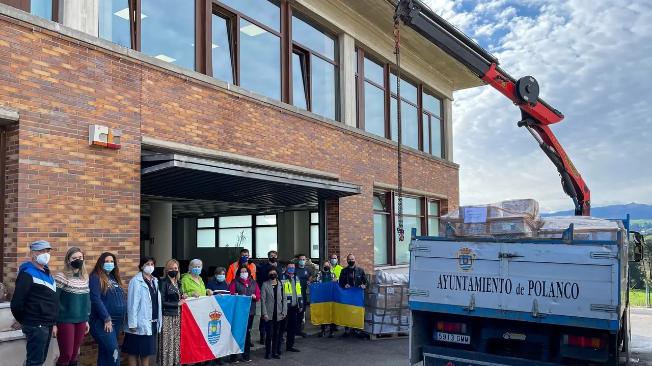 Polanco recoge y env&iacute;a catorce pal&eacute;s de ayuda solidaria al pueblo ucraniano