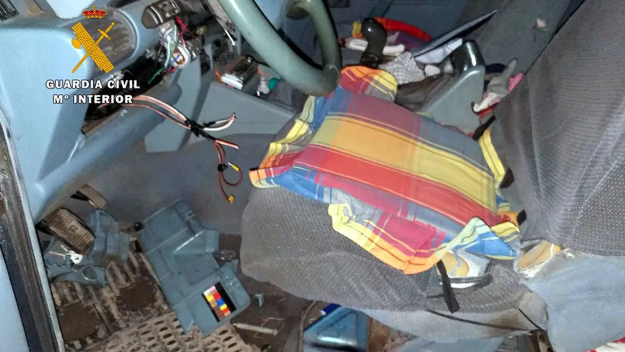 Vehículo robado por el detenido