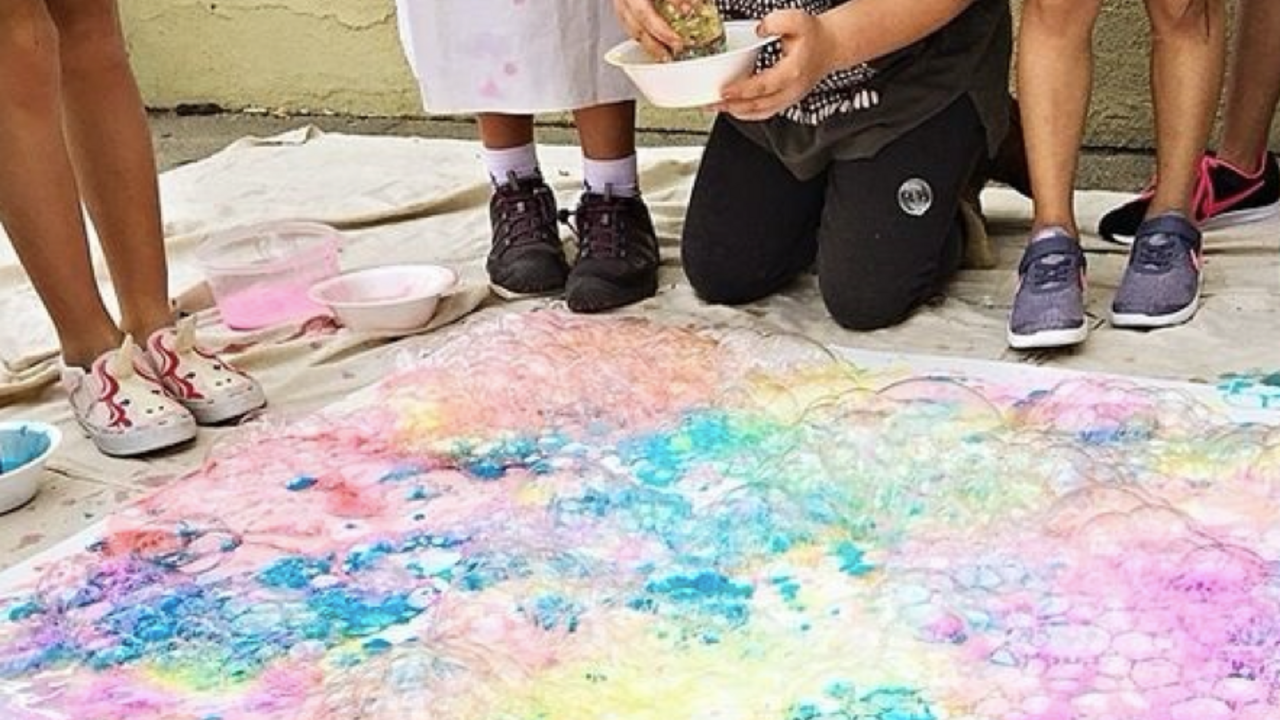 Imagen de archivo de un taller de estimulación artística para niños