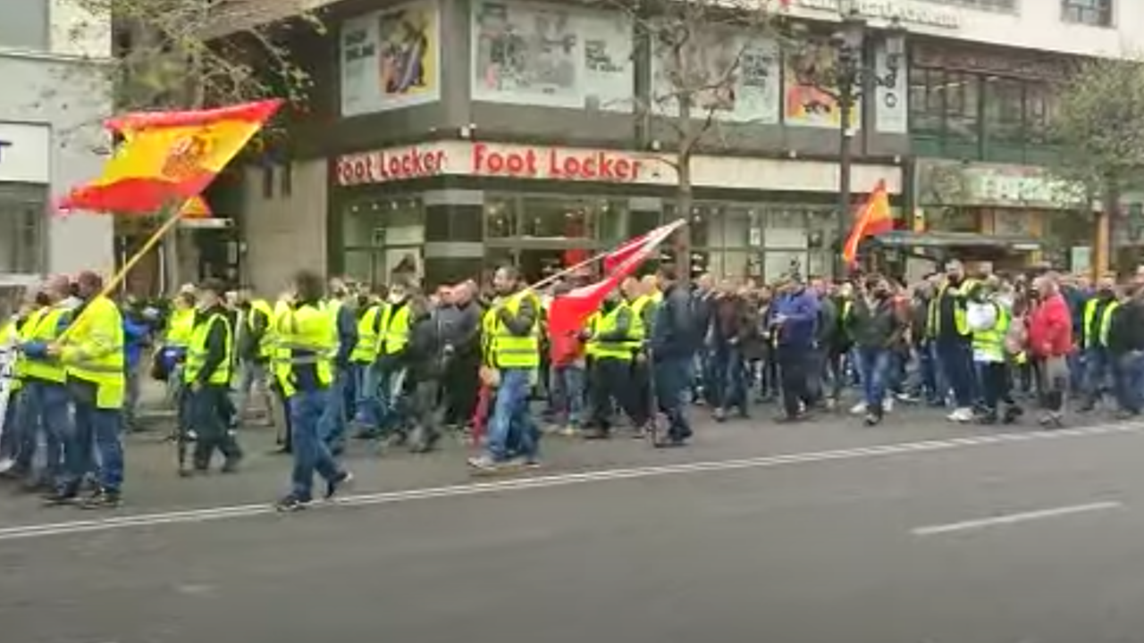Marcha de los transportistas en Santander