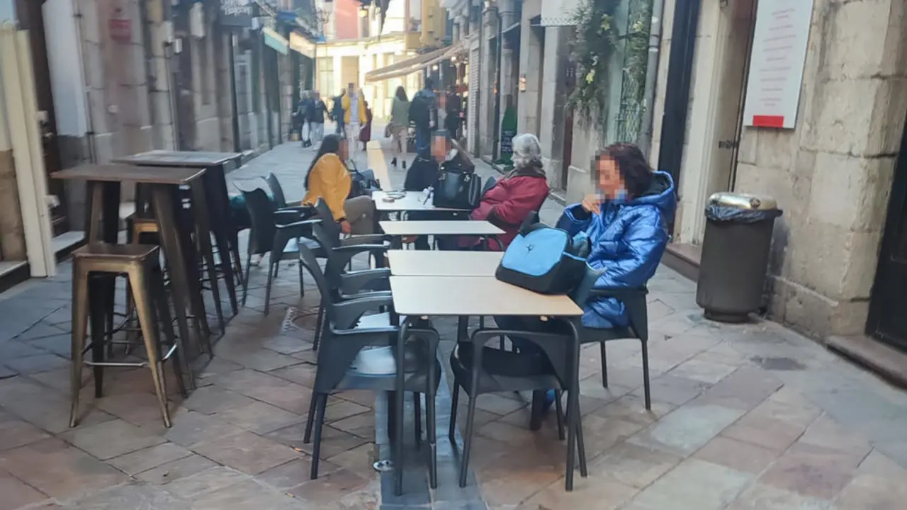 Terrazas en la calle Arrabal de Santander