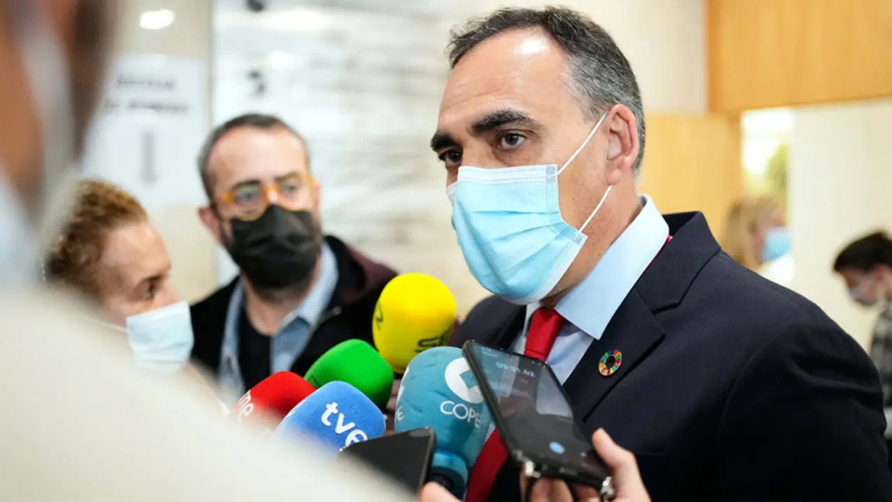 El consejero de Sanidad de Cantabria Raúl Pesquera