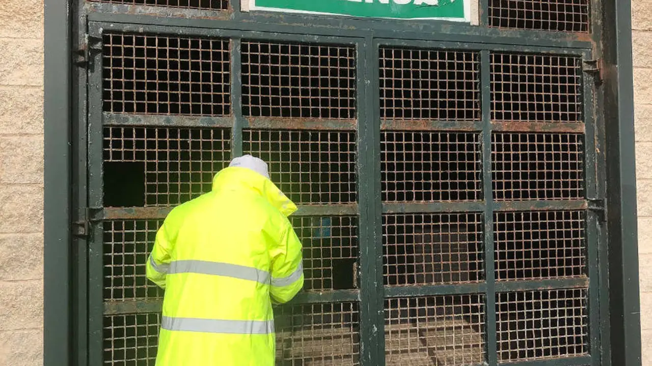 Reparación de las puertas de acceso a los Campos de Sport