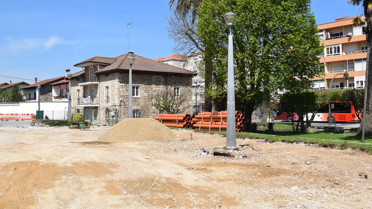 Inicio de las obras de reordenaci&oacute;n exterior del complejo de Renedo