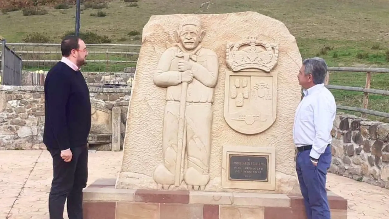 Los presidentes de Cantabria y Asturias, Miguel Ángel Revilla y Adrián Barbón, respectivamente, en Polaciones