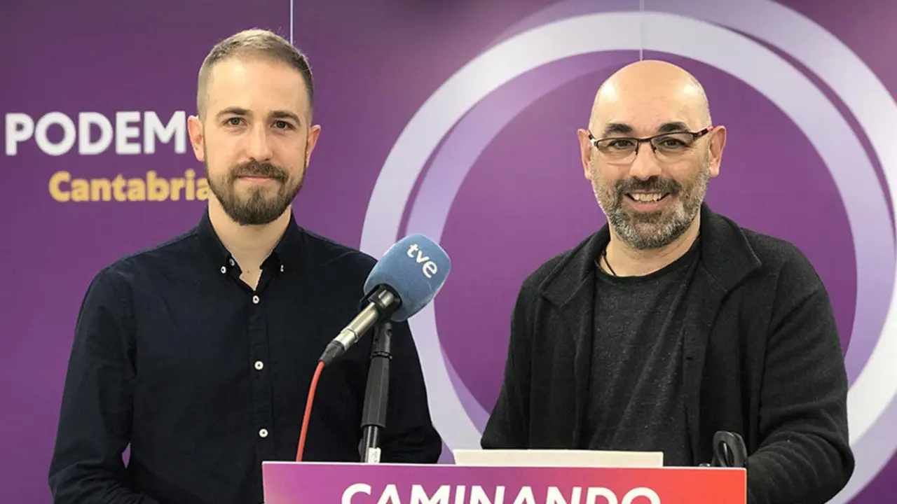 El coordinador de Podemos Cantabria, Luis del Piñal, y el secretario de Medio Ambiente y Mundo Rural, Pablo Gómez