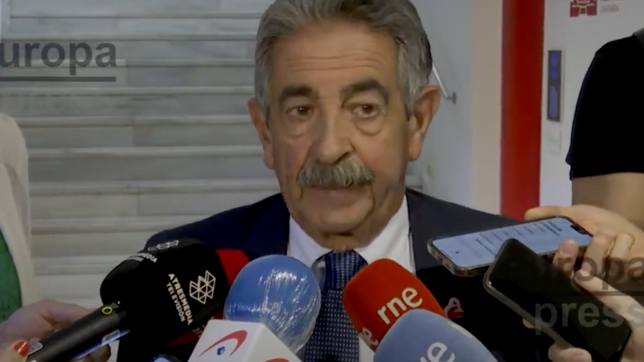 "El em&eacute;rito tiene que volver repatriando todo el dinero que tiene fuera y pidiendo disculpas"